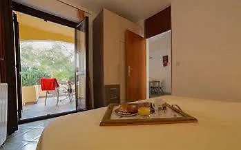 Lavica Dumicic Apartamento Podstrana